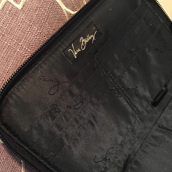 Vera Bradley - Picture 5 of 5